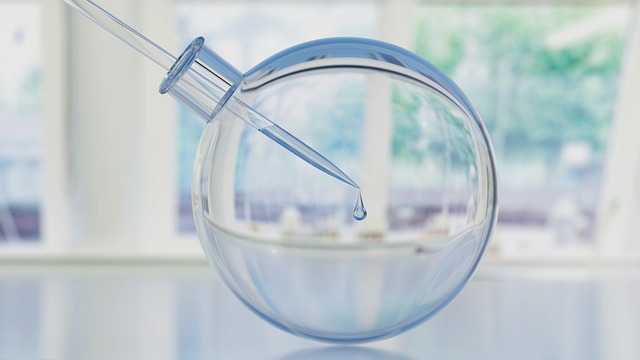 無味胺催化劑Z-130對聚氨酯發泡和凝膠反應的精確平衡，優化泡孔結構和物理性能。
